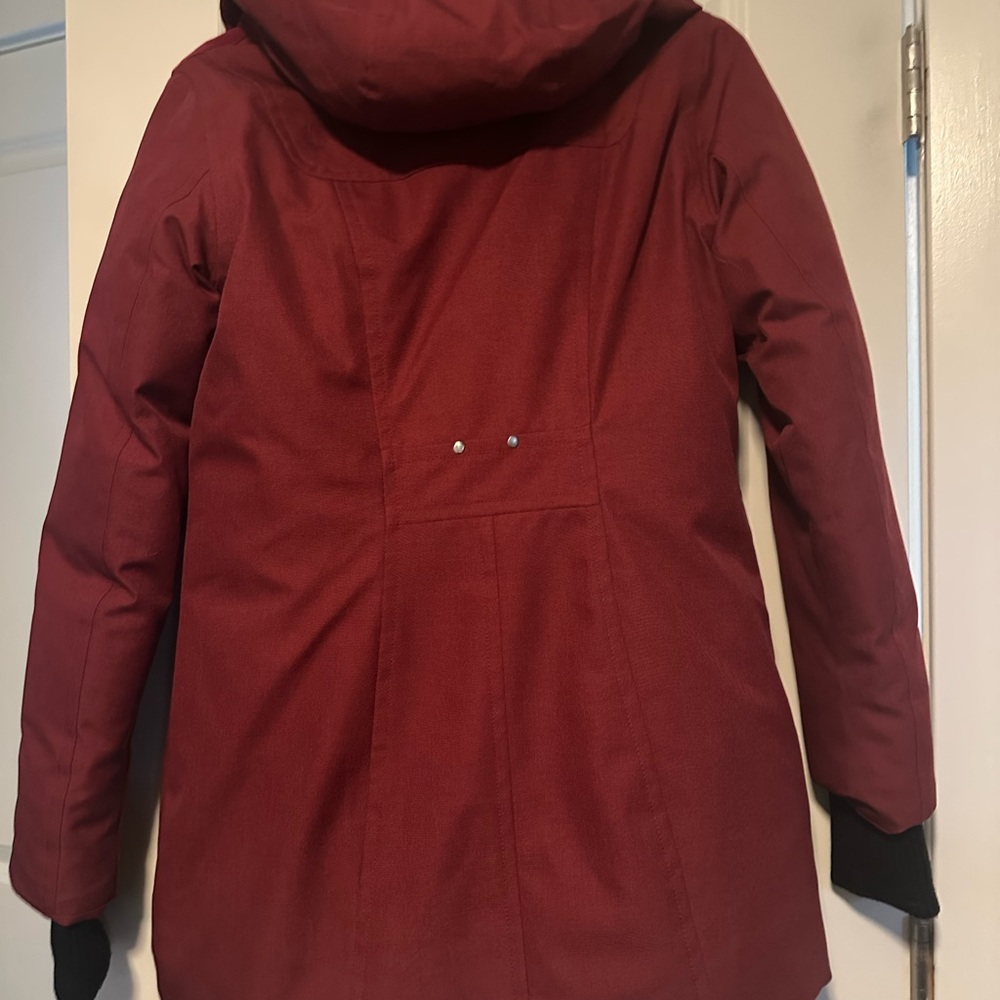 Lle Size Medium Red Winter Down Jacket - image 3